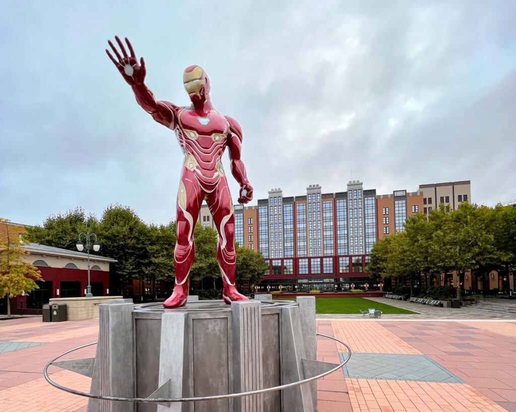 Review of Disney’s Hotel New York: The Art of Marvel.