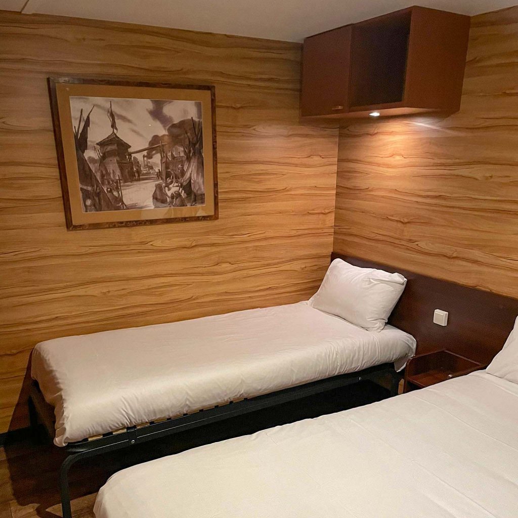 Another Bedroom at Disney's Davy Crockett Ranch, Disneyland Paris