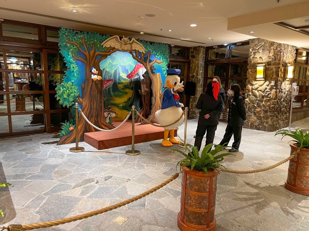 Donald Duck at Disney's Sequoia Lodge, Disneyland Paris, 2022.