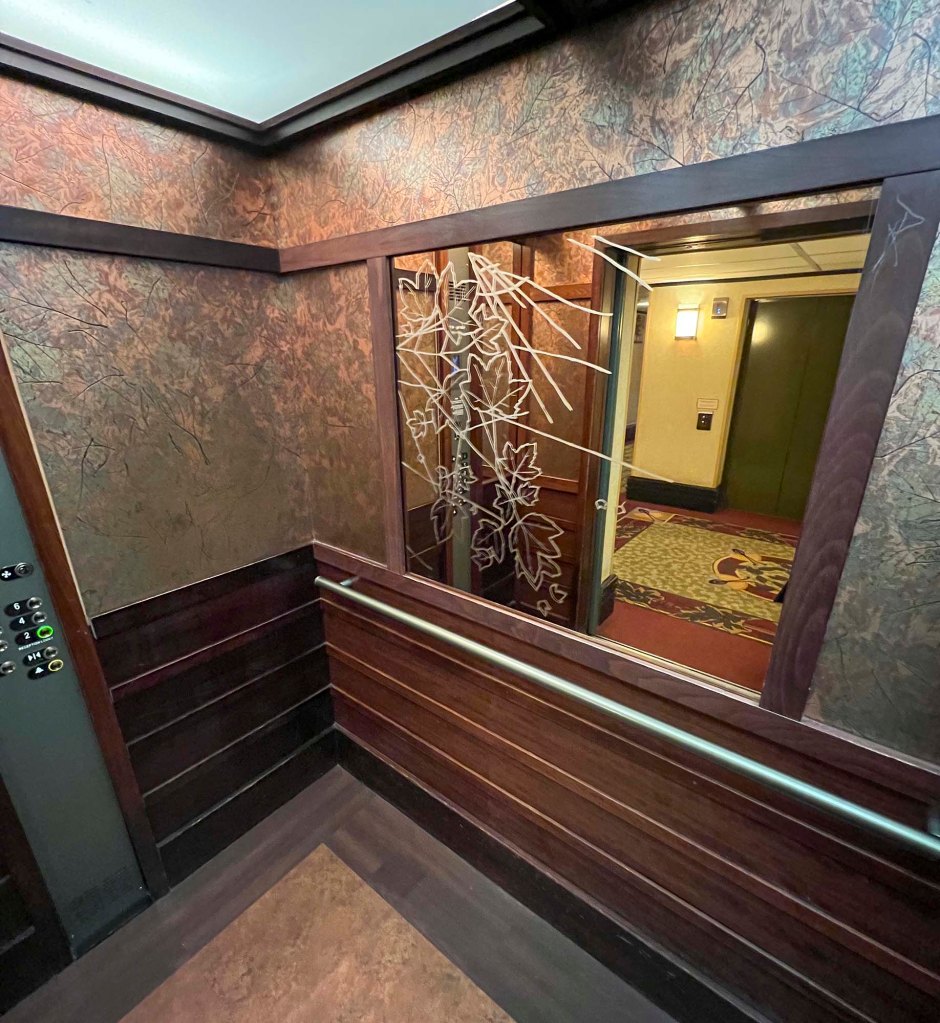Elevator at Disney's Sequoia Lodge, Disneyland Paris, 2022.