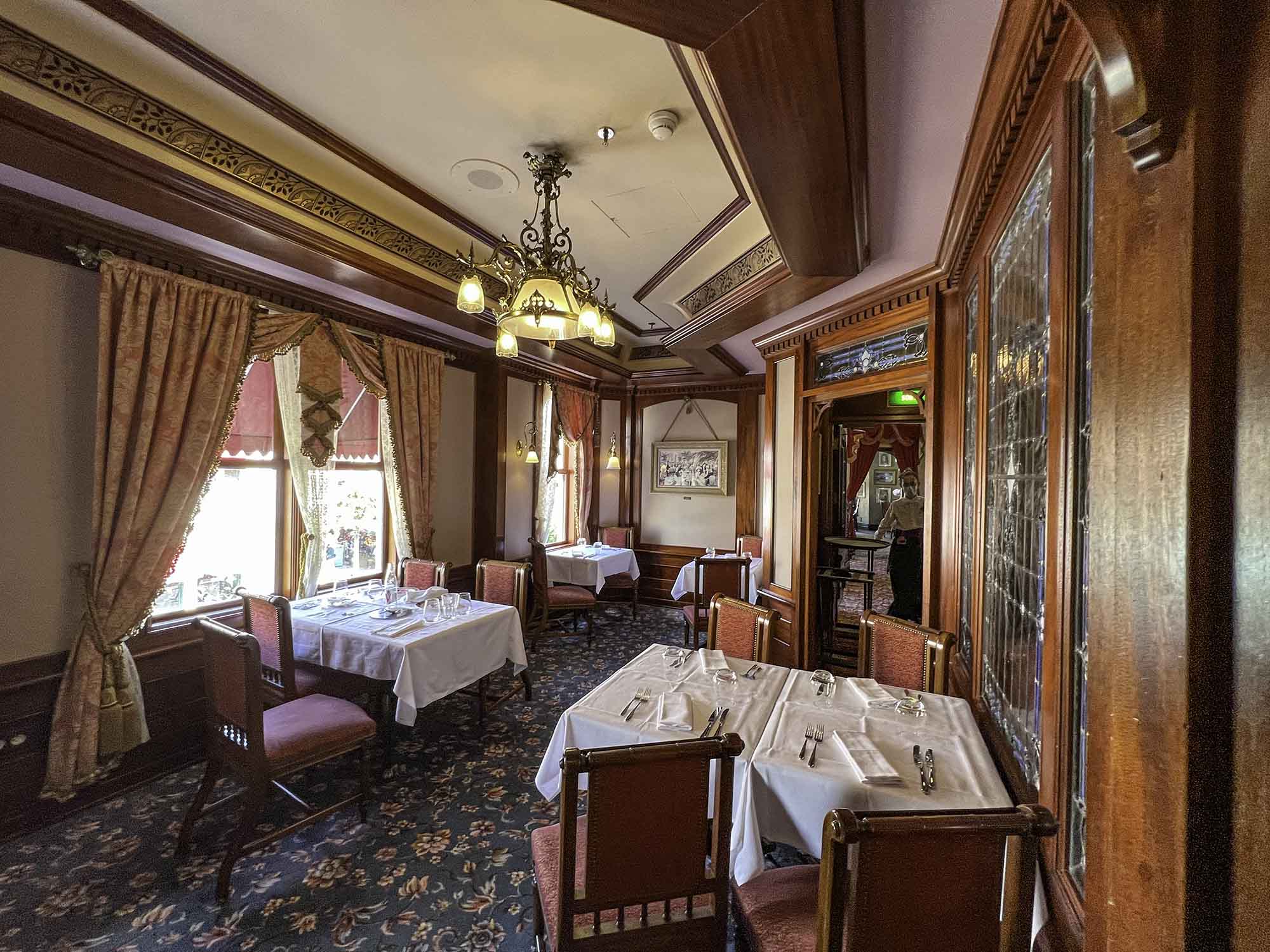 The Best Buffet & Table Service Restaurants at Disneyland Paris