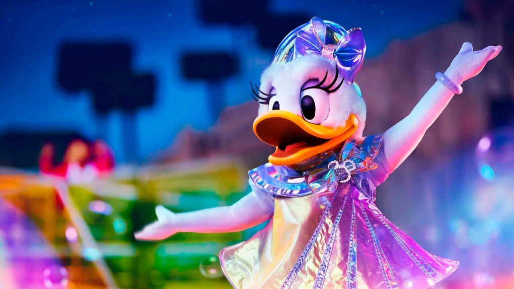Dream and Shine Brighter Daisy Duck Night Disneyland Paris