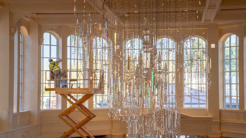 New Look at the Interior of the Disneyland Hotel | Disneyland Paris