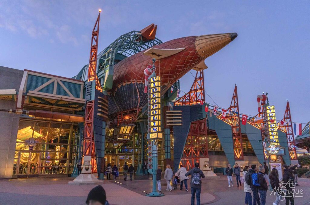 Disneyland Paris Introduces Touch Screen Ordering Kiosks at Café Hyperion