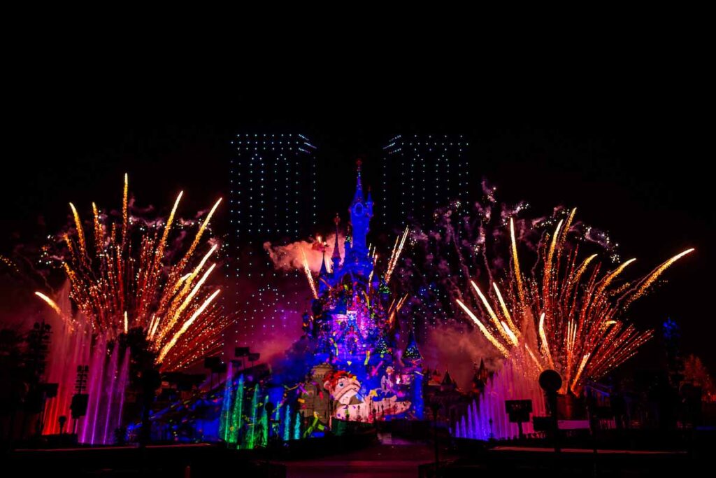 Disneyland Paris to Celebrate Notre-Dame Cathedral Reopening with “Disney ❤ Notre Dame De Paris” Spectacle