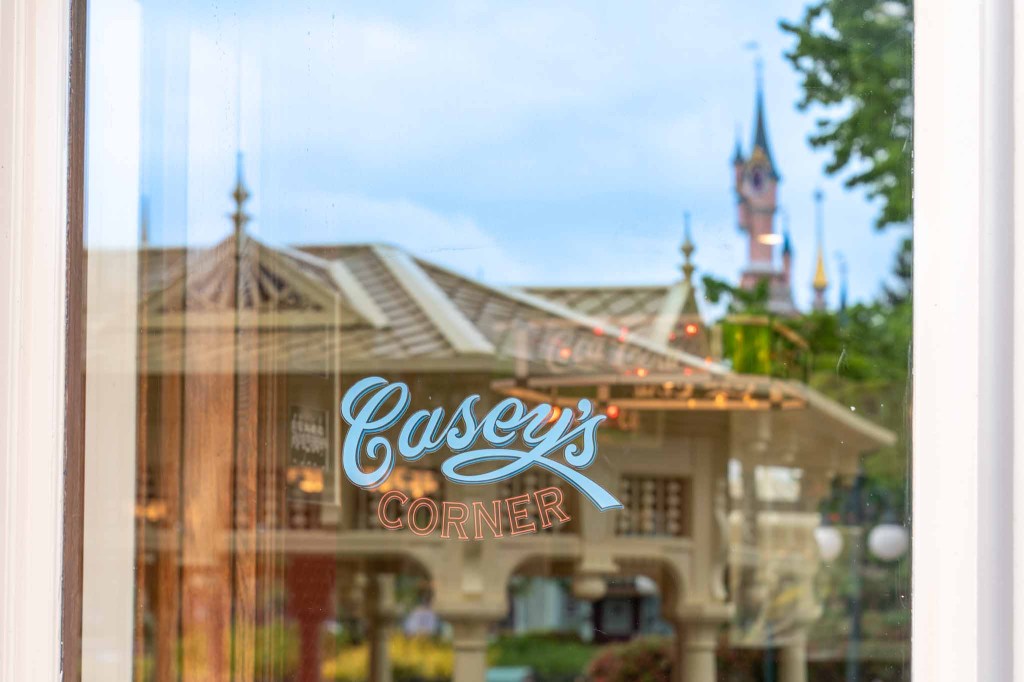 Disneyland Paris Opens New Covered Terrace at Casey’s Corner&nbsp;Restaurant