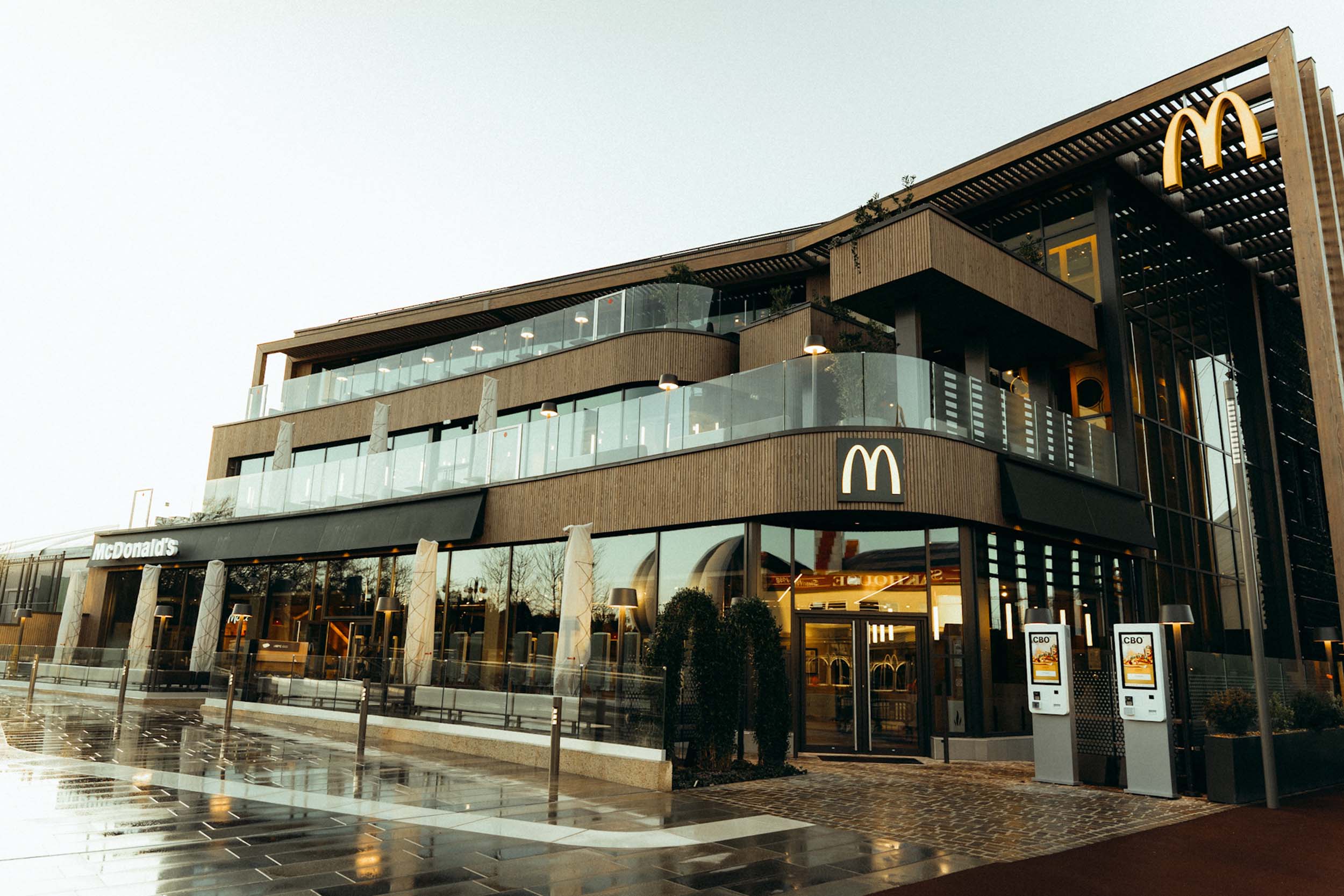 Largest McDonald’s in France Opens | Disney Village